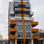 Habitat - Moderne Cu Parcare Si Terasa * Craiova