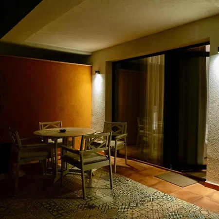 Habitat - Moderne Cu Parcare Si Terasa * Craiova