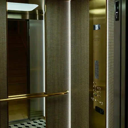 Habitat - Moderne Cu Parcare Si Terasa Craiova