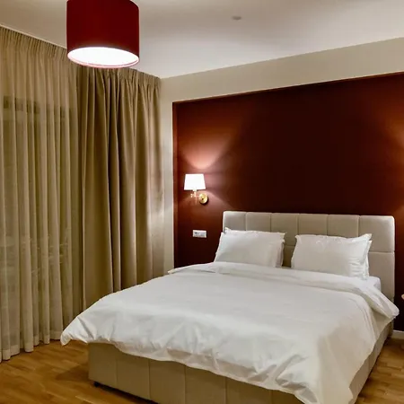 Habitat - Moderne Cu Parcare Si Terasa