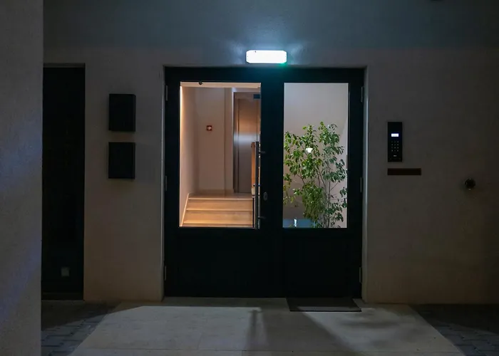 Habitat - Moderne Cu Parcare Si Terasa Lejlighed Craiova