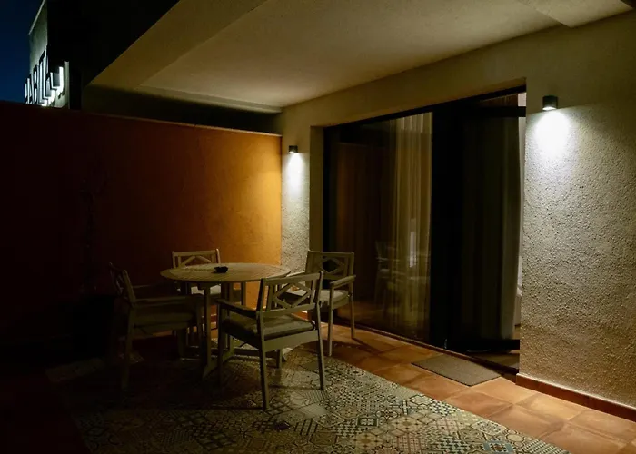 Habitat - Moderne Cu Parcare Si Terasa Craiova