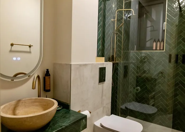 Habitat - Moderne Cu Parcare Si Terasa * Craiova